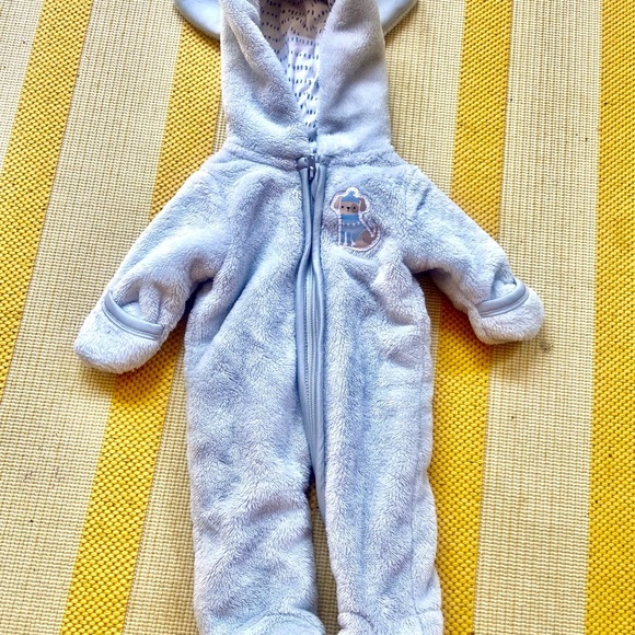 New Carter’s Organic Fleece Newborn Footed Snowsuit with Hand Covers - Picture 1 of 4